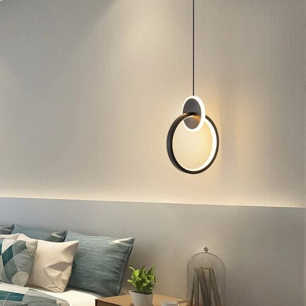 Suspension anneau au design épuré