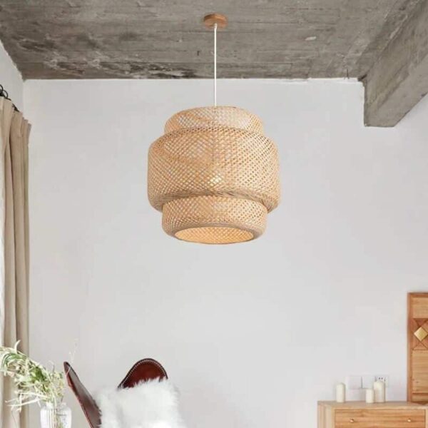 Suspension artisanale en bambou tressé