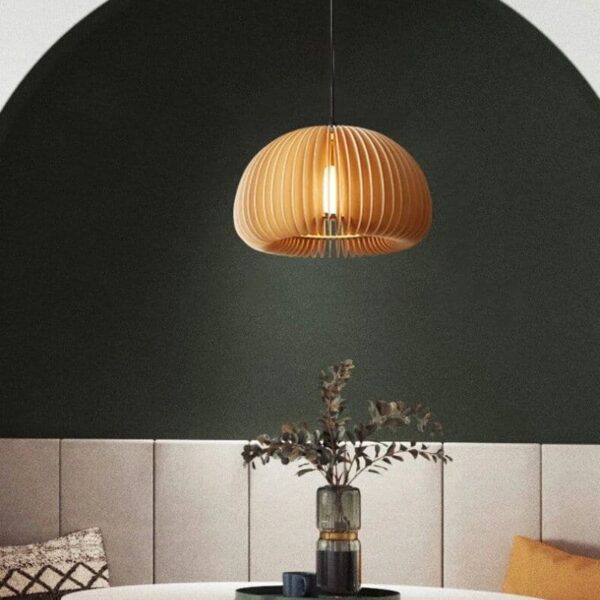 Suspension artisanale japonaise aux courbes naturelles