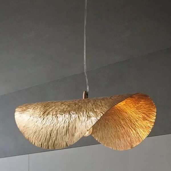 Suspension artistique cuivrée contemporaine