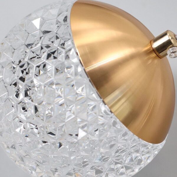 Suspension cristalline contemporaine