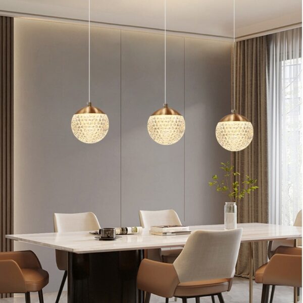 Suspension cristalline contemporaine