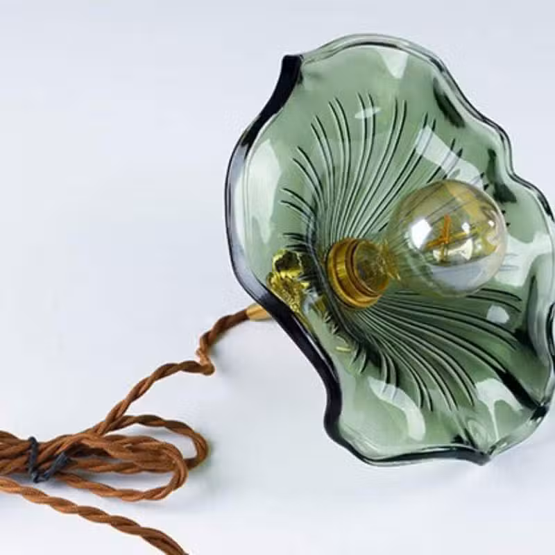 Suspension florale en verre et cuivre