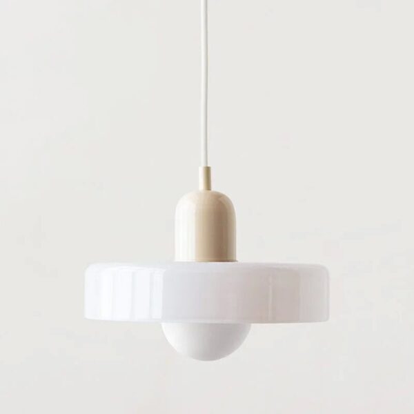 Suspension luminaire épurée d'inspiration nordique