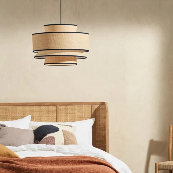 Suspension textile contemporaine d'inspiration asiatique