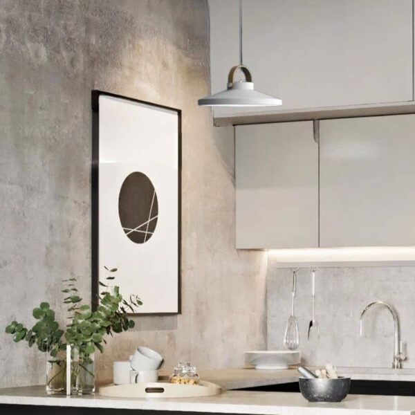 Suspension contemporaine en acier au design nordique