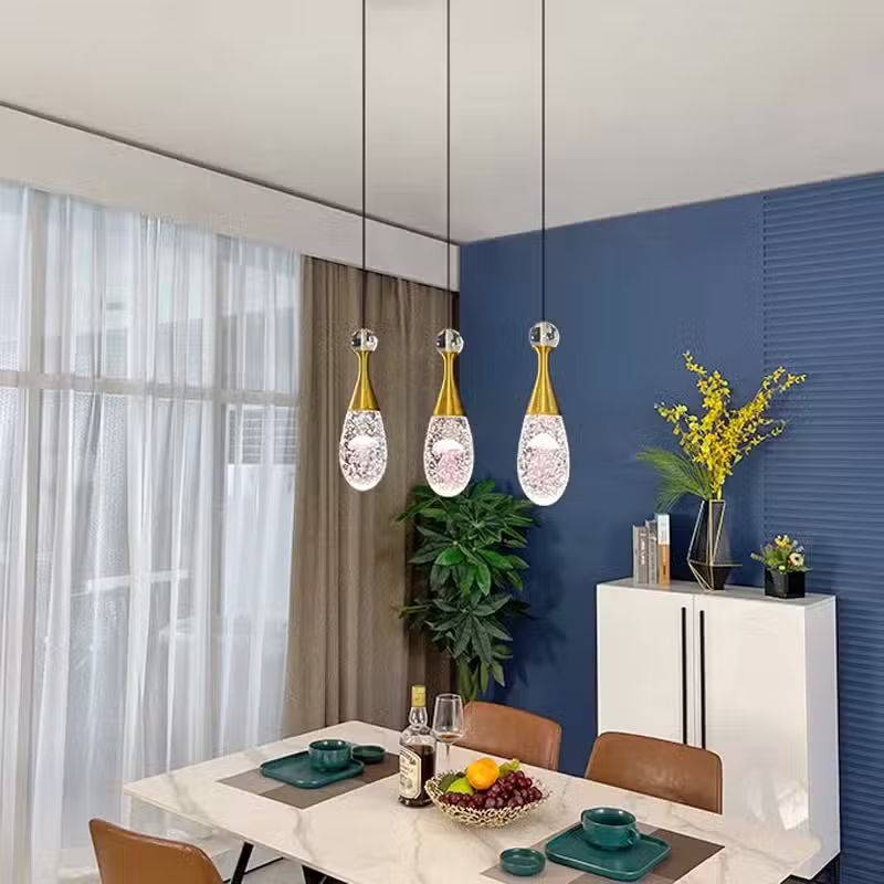 Suspension LED contemporaine aux lignes fluides
