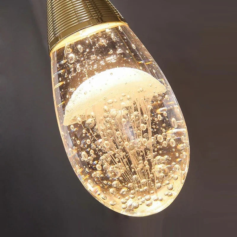 Suspension LED contemporaine aux lignes fluides