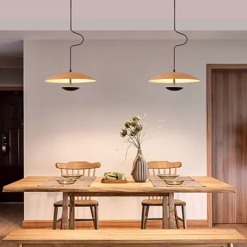 Suspension LED minimaliste nordique aux lignes épurées