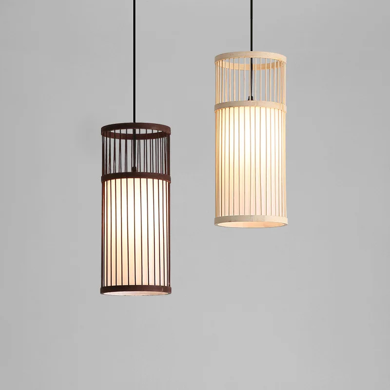 Suspension artisanale en bambou d'inspiration orientale