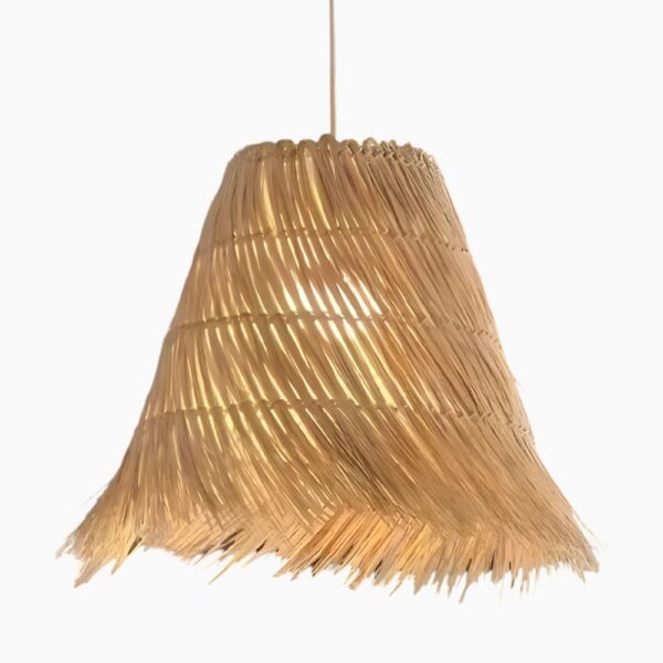 Suspension artisanale en rotin au design contemporain