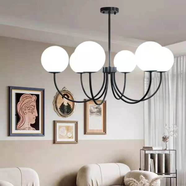 Suspension contemporaine aux finitions raffinées