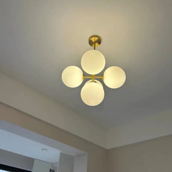 Suspension contemporaine aux sphères en cristal minéral