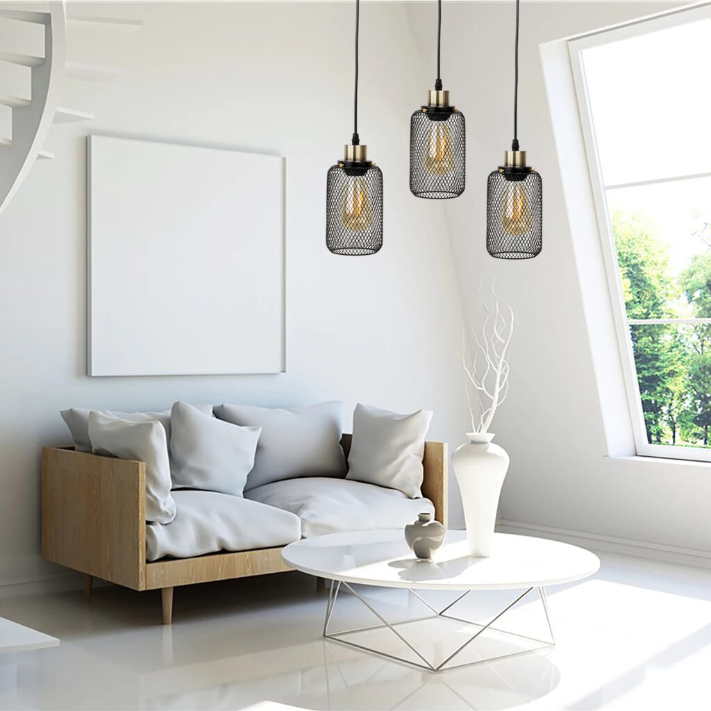 Suspension contemporaine trio de lanternes en métal noir