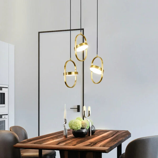 Suspension design ajustable aux lignes contemporaines