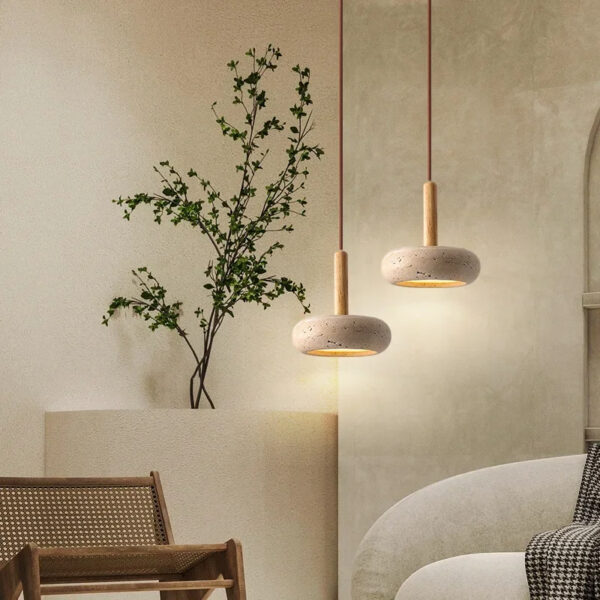 Suspension lumineuse en pierre naturelle