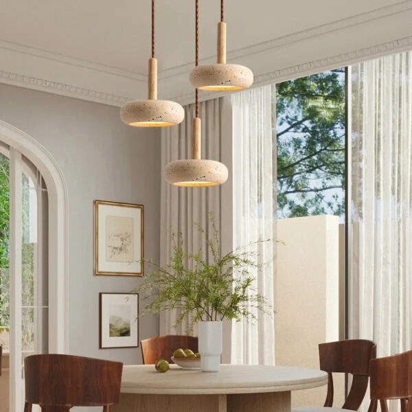 Suspension lumineuse en pierre naturelle