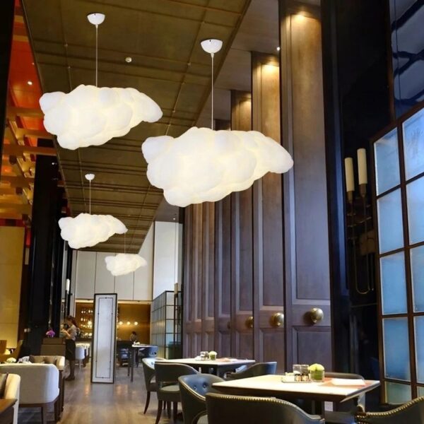 Suspension LED artistique nuage pour intérieur contemporain