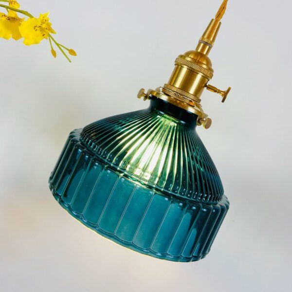 Suspension LED en verre au charme intemporel