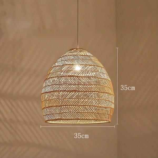 Suspension Artisanale en Rotin d'Inspiration Orientale