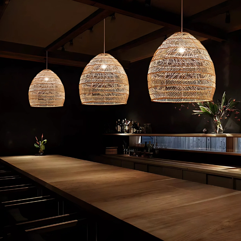 Suspension Artisanale en Rotin d'Inspiration Orientale