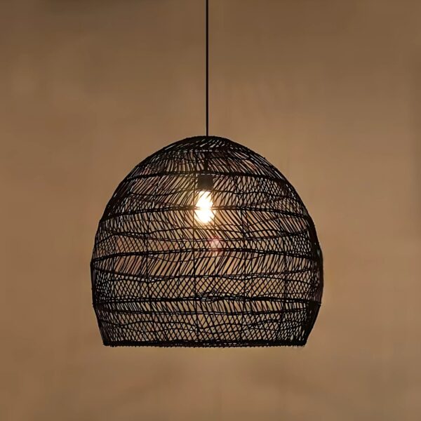 Suspension Artisanale en Rotin d'Inspiration Orientale