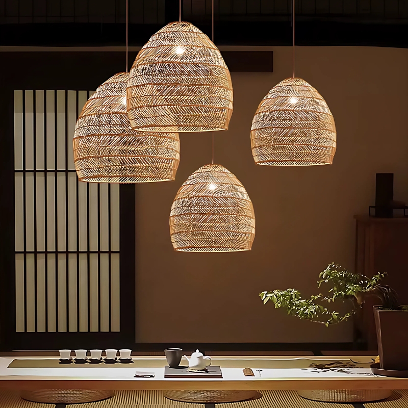 Suspension Artisanale en Rotin d'Inspiration Orientale