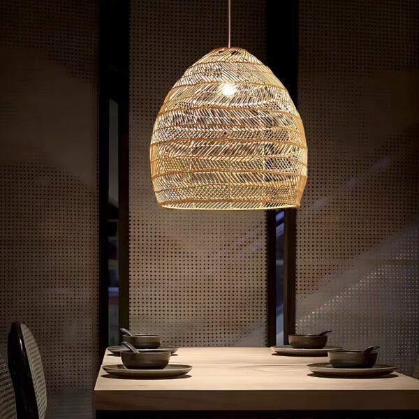 Suspension Artisanale en Rotin d'Inspiration Orientale