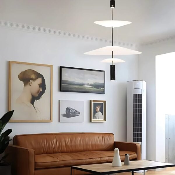 Suspension LED Nordique aux Lignes Contemporaines