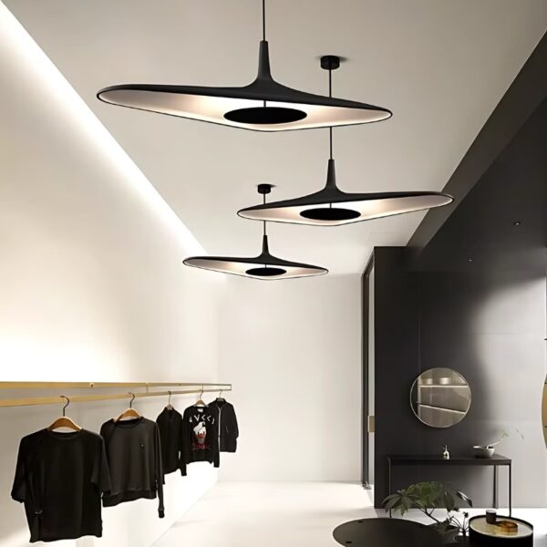 Suspension luminaire en résine d'inspiration nordique