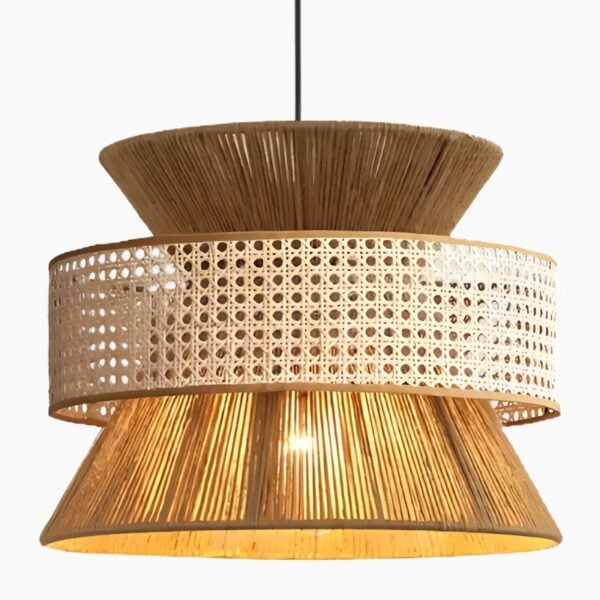 Suspension Artisanale en Rotin d'Inspiration Contemporaine