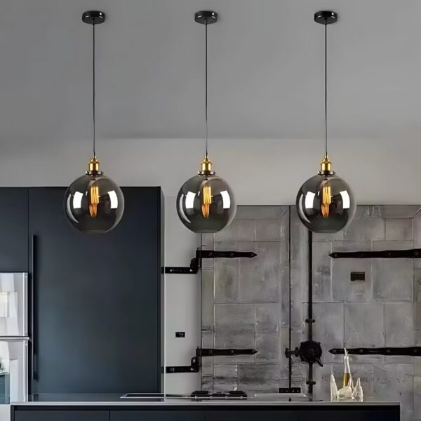 Suspension luminaire sphérique en verre au design rétro